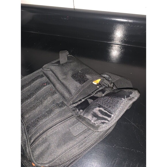 Small Tactical Messenger Bag For Men & Women With Gun Holder. This Concealed ... - Picture 9 of 9